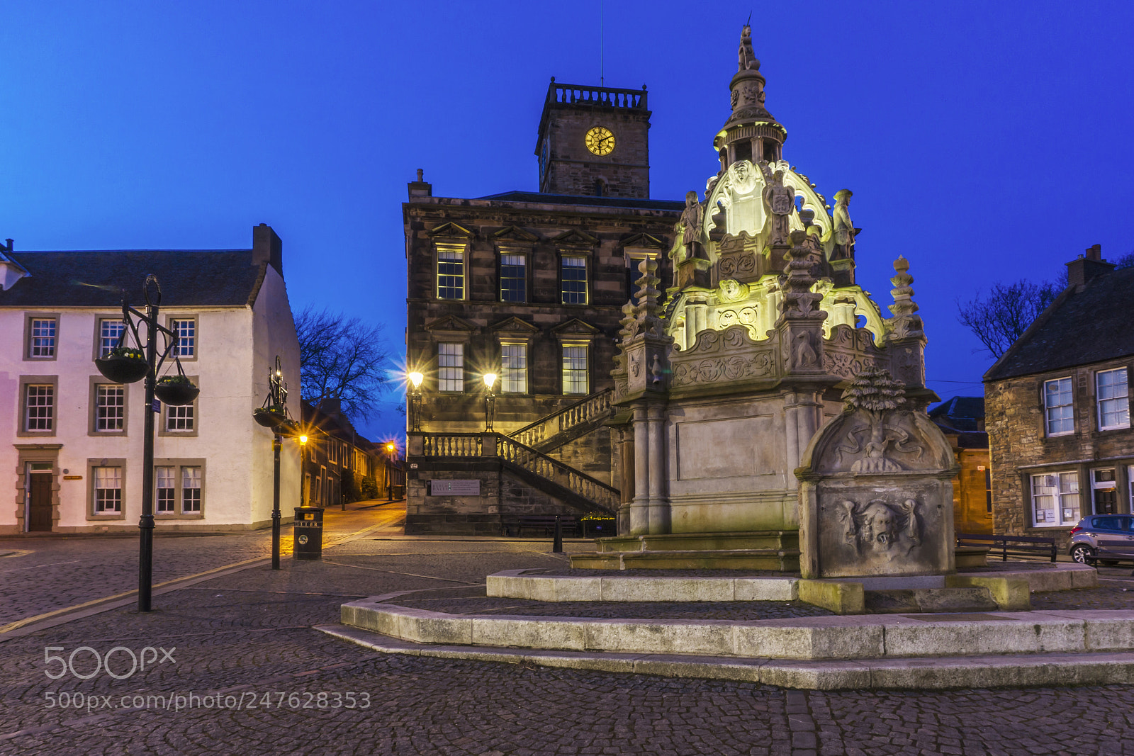 Sony Alpha a5000 (ILCE 5000) sample photo. Linlithgow cross and town photography
