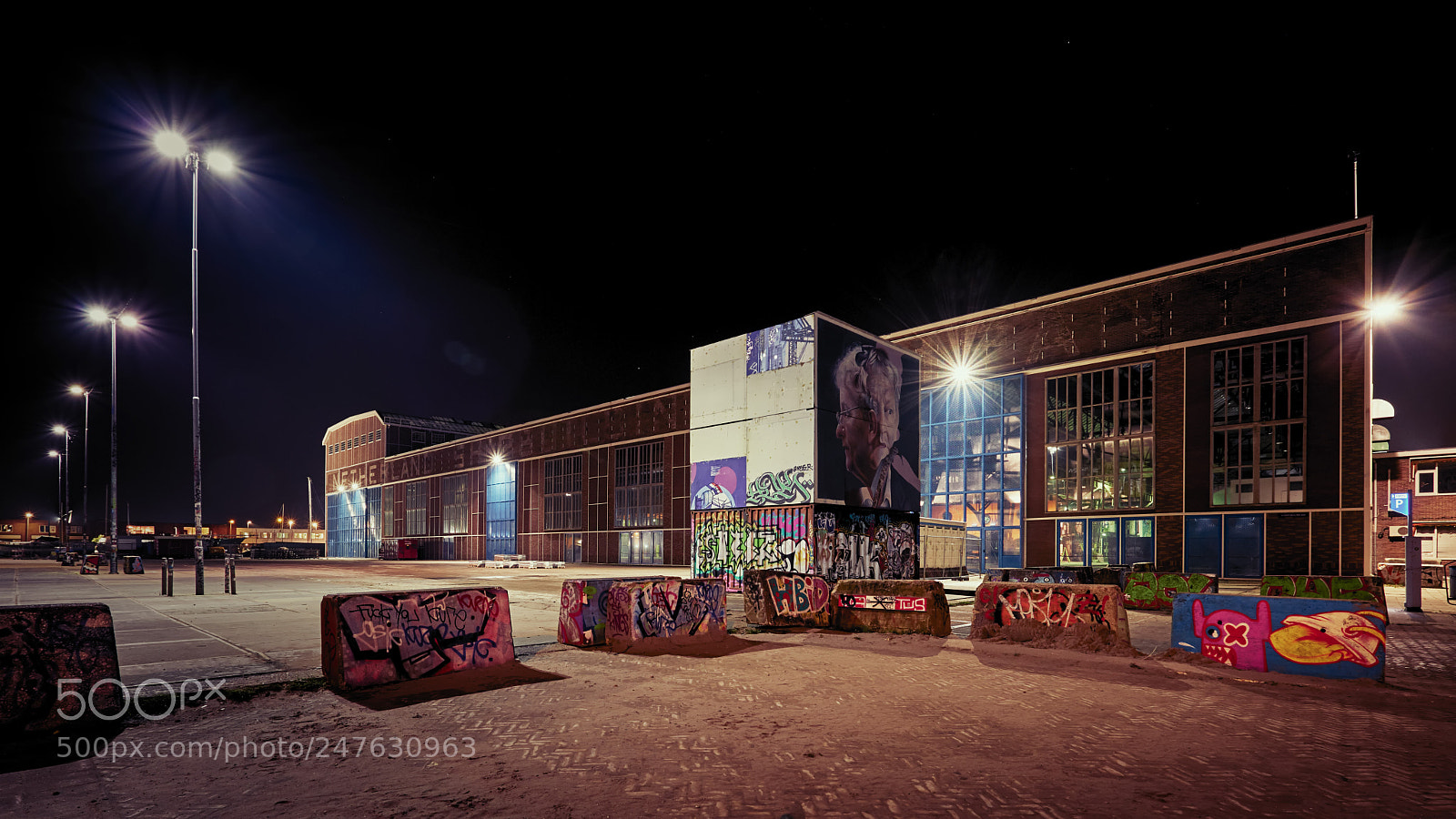 Fujifilm X-T20 sample photo. Graffiti. photography
