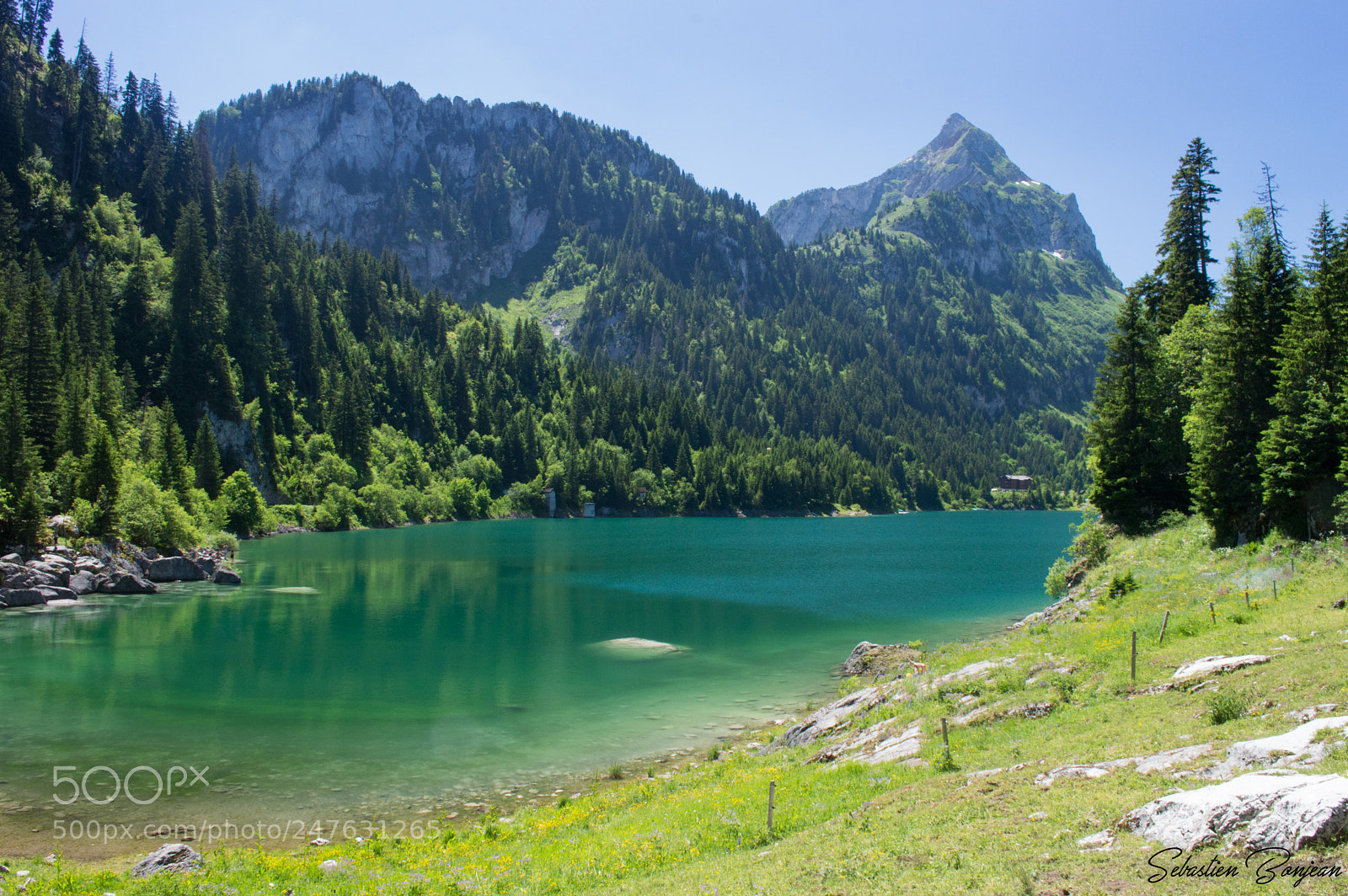 Nikon D3200 sample photo. Lac de tanay photography