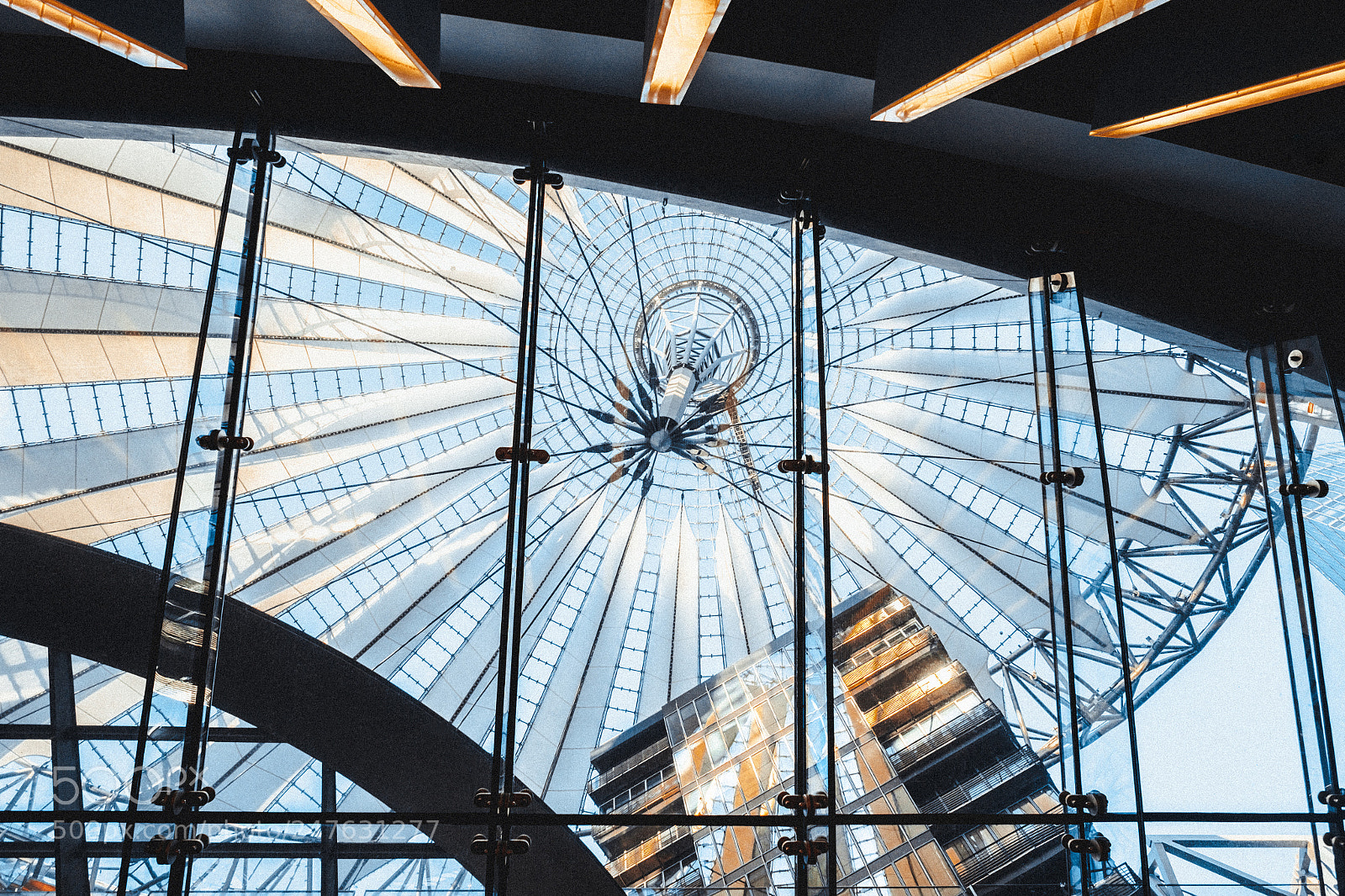 Fujifilm X-T1 sample photo. Sony center photography