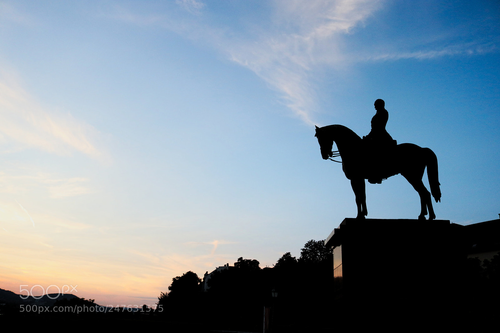 Canon EOS 750D (EOS Rebel T6i / EOS Kiss X8i) sample photo. Hero and sunset photography