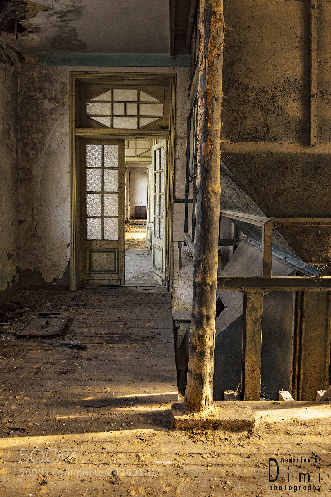 Nikon D7200 sample photo. Behind the door photography