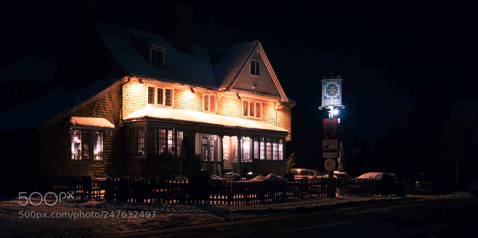Pentax K-S2 sample photo. Pub photography