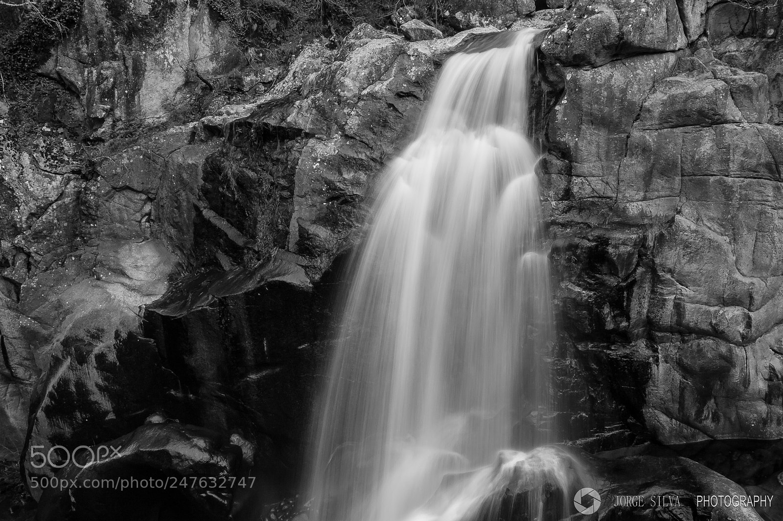Canon EOS 1100D (EOS Rebel T3 / EOS Kiss X50) sample photo. Waterfall photography