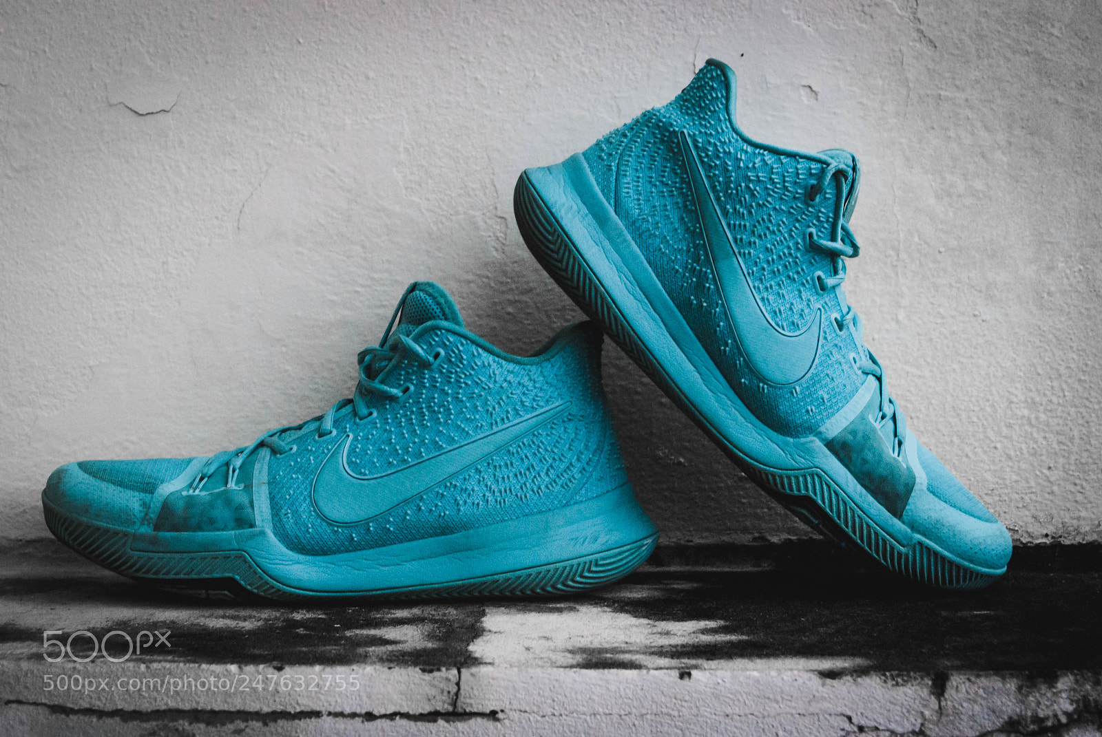 Sony Alpha DSLR-A230 sample photo. Basketball shoes photography