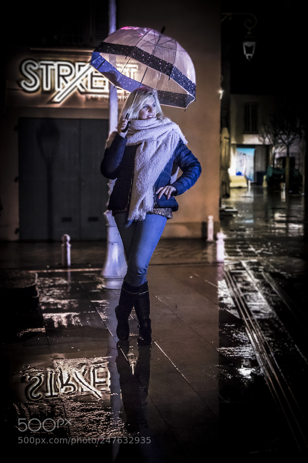 Nikon D7100 sample photo. Street & light photography