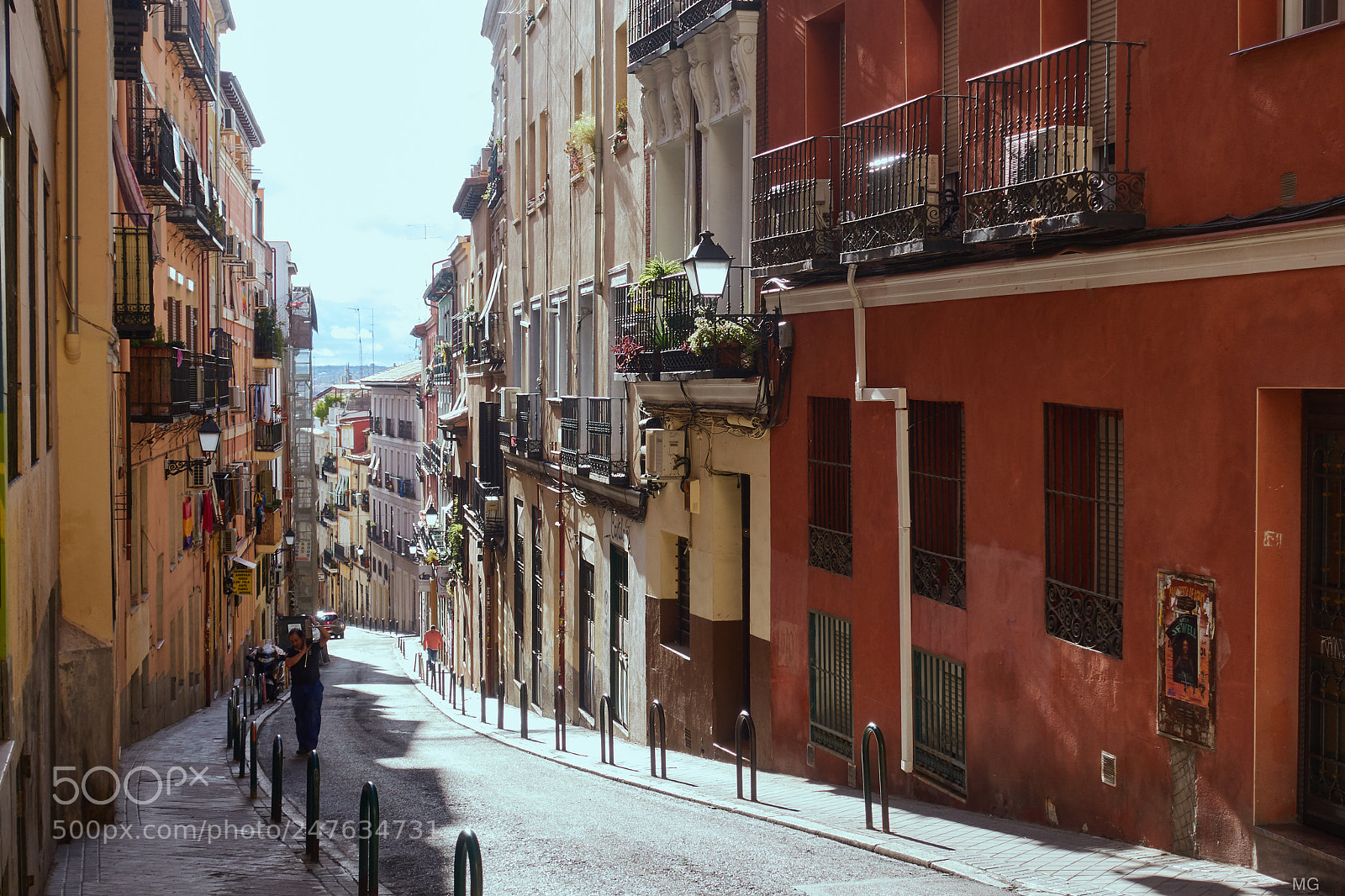 Sony DSC-RX100M5 sample photo. Street in madrid photography
