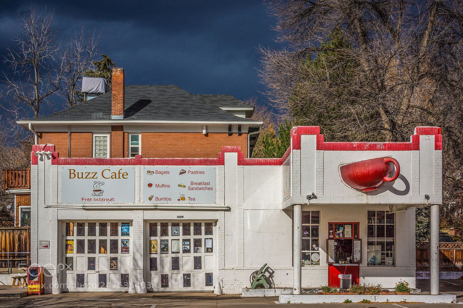Sony Alpha NEX-7 sample photo. Buzz cafe photography