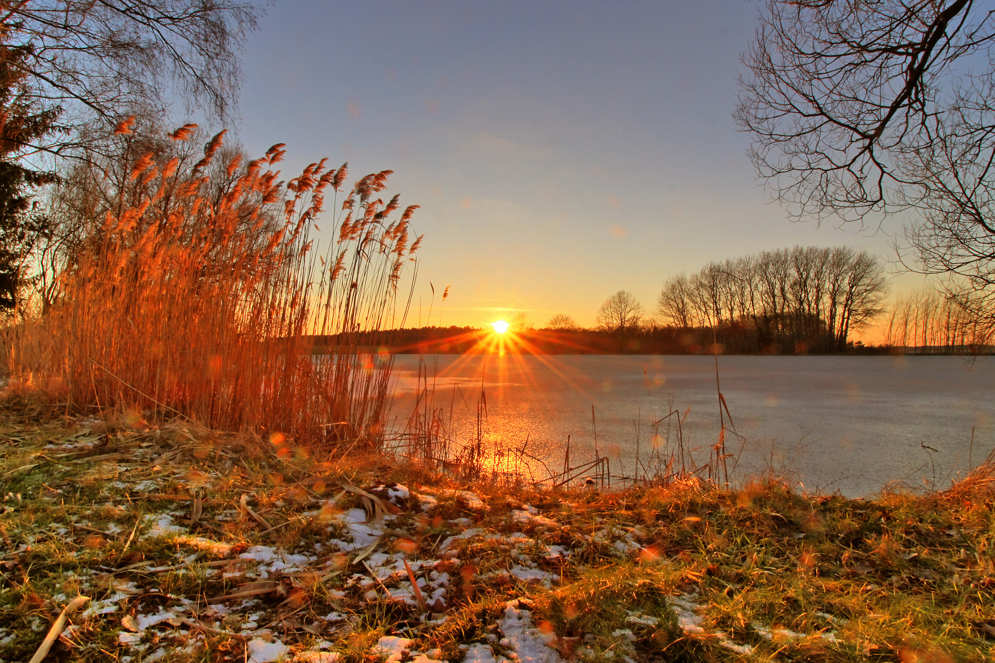 Canon EOS 700D (EOS Rebel T5i / EOS Kiss X7i) sample photo. Orange hour photography