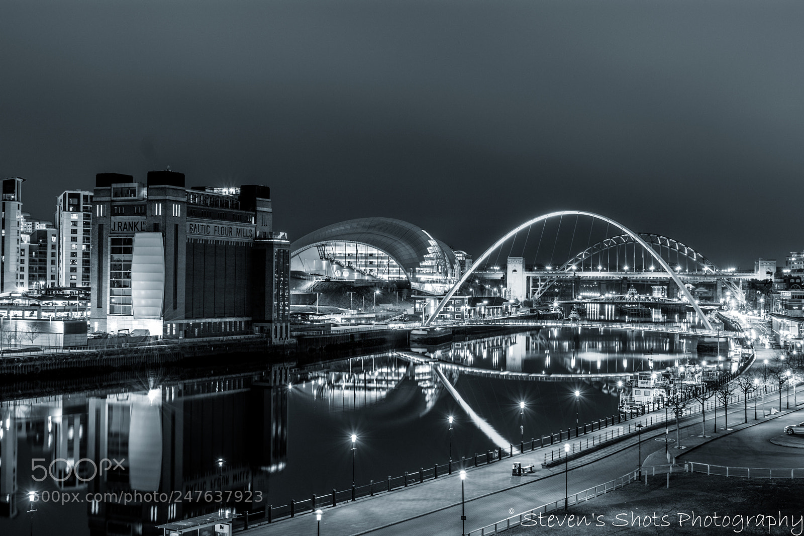 Nikon D3400 sample photo. River tyne in black photography