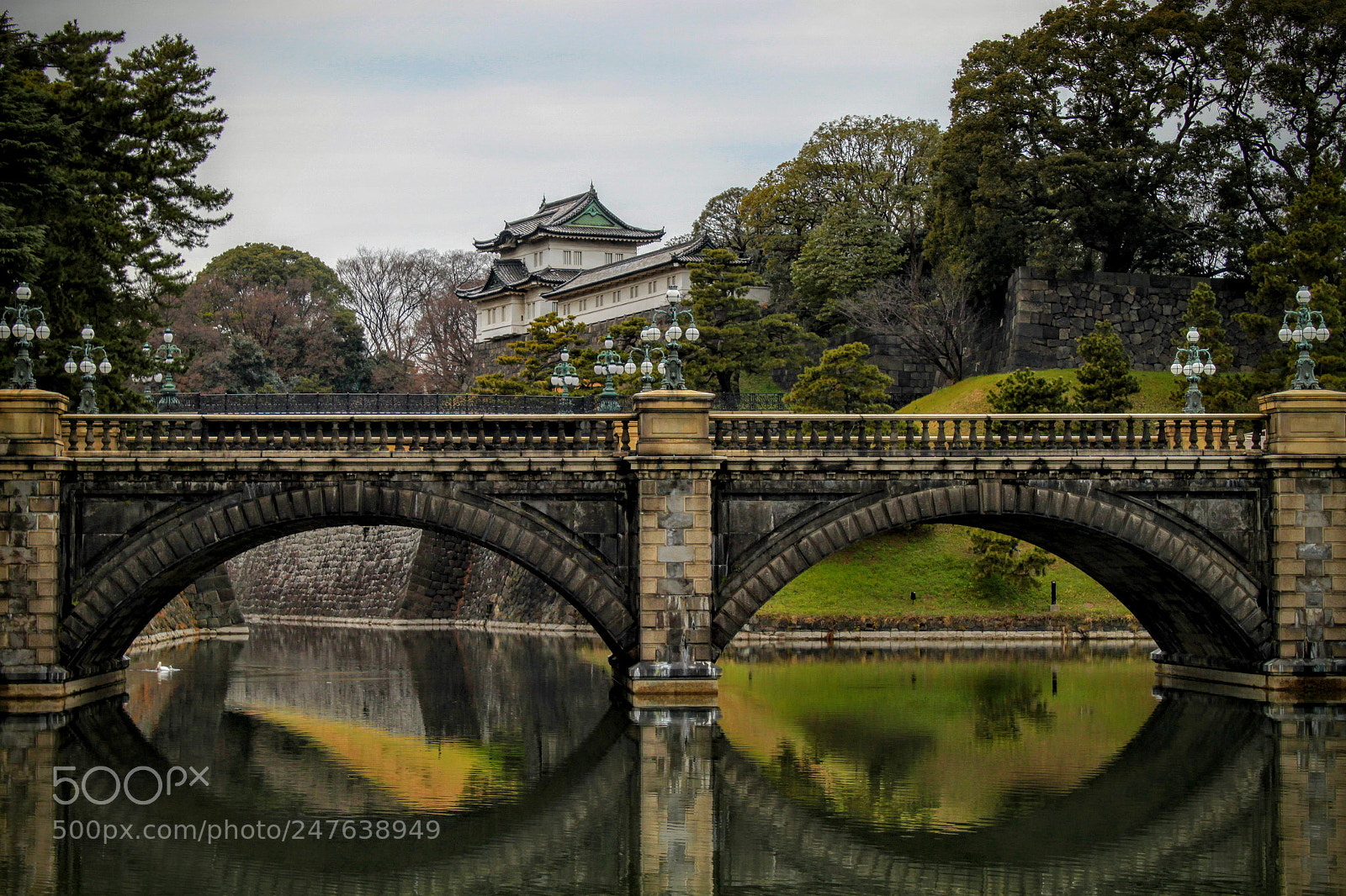 Canon EOS 500D (EOS Rebel T1i / EOS Kiss X3) sample photo. Tokyo imperial palace photography