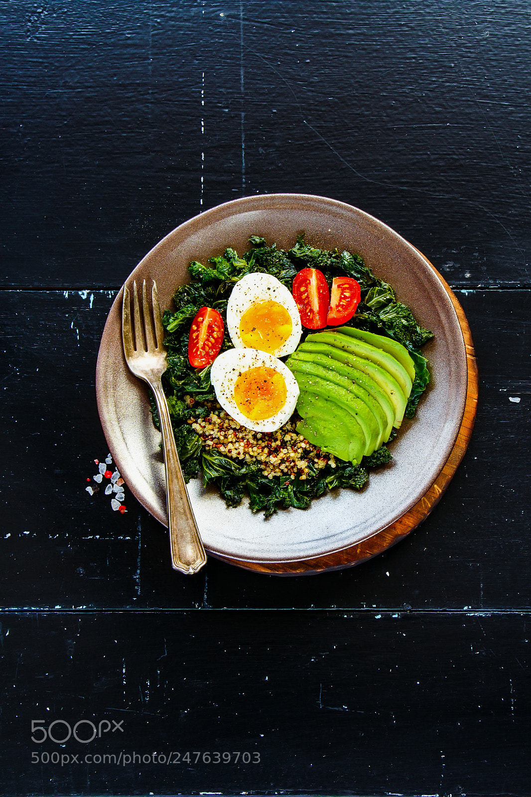 Canon EOS 700D (EOS Rebel T5i / EOS Kiss X7i) sample photo. Quinoa, kale and egg photography