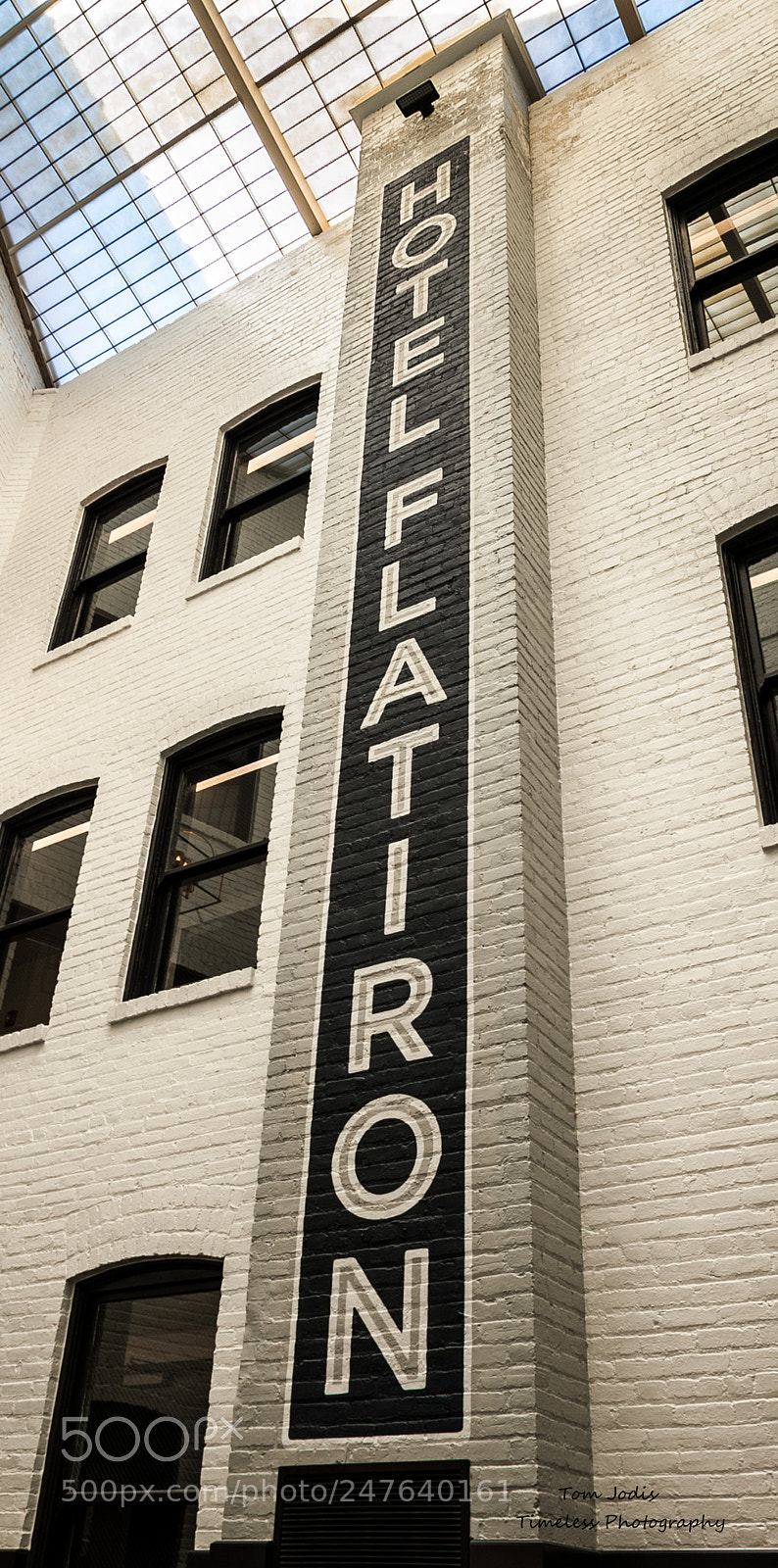 Nikon D700 sample photo. Flatiron hotel sign photography
