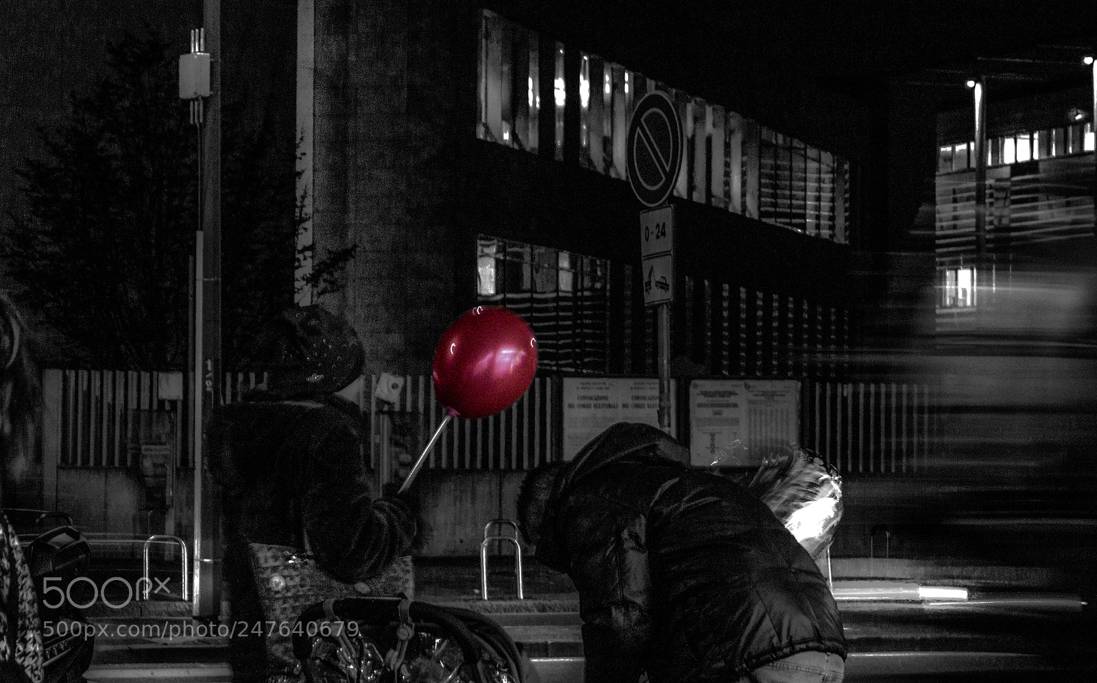 Canon EOS 1200D (EOS Rebel T5 / EOS Kiss X70 / EOS Hi) sample photo. Red baloon photography