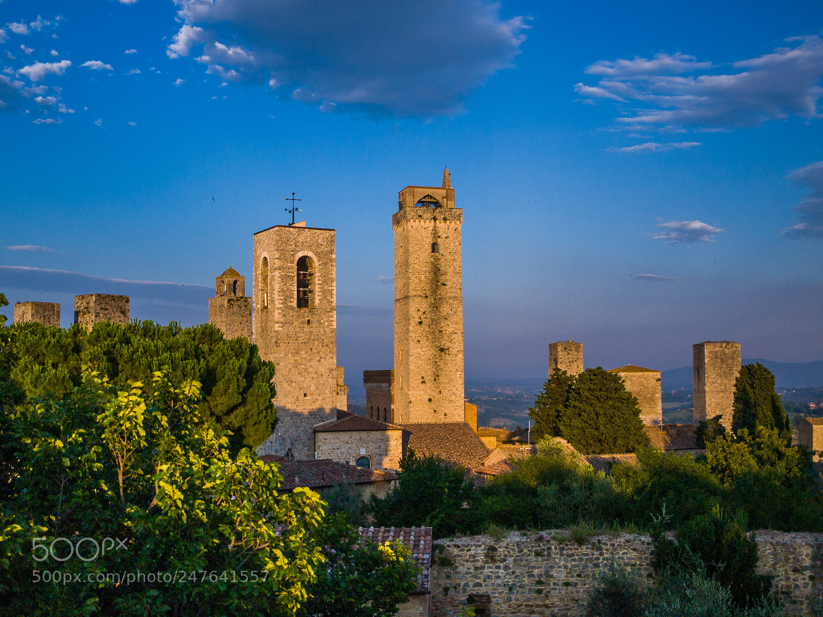 Olympus E-420 (EVOLT E-420) sample photo. San gimignano towers at photography