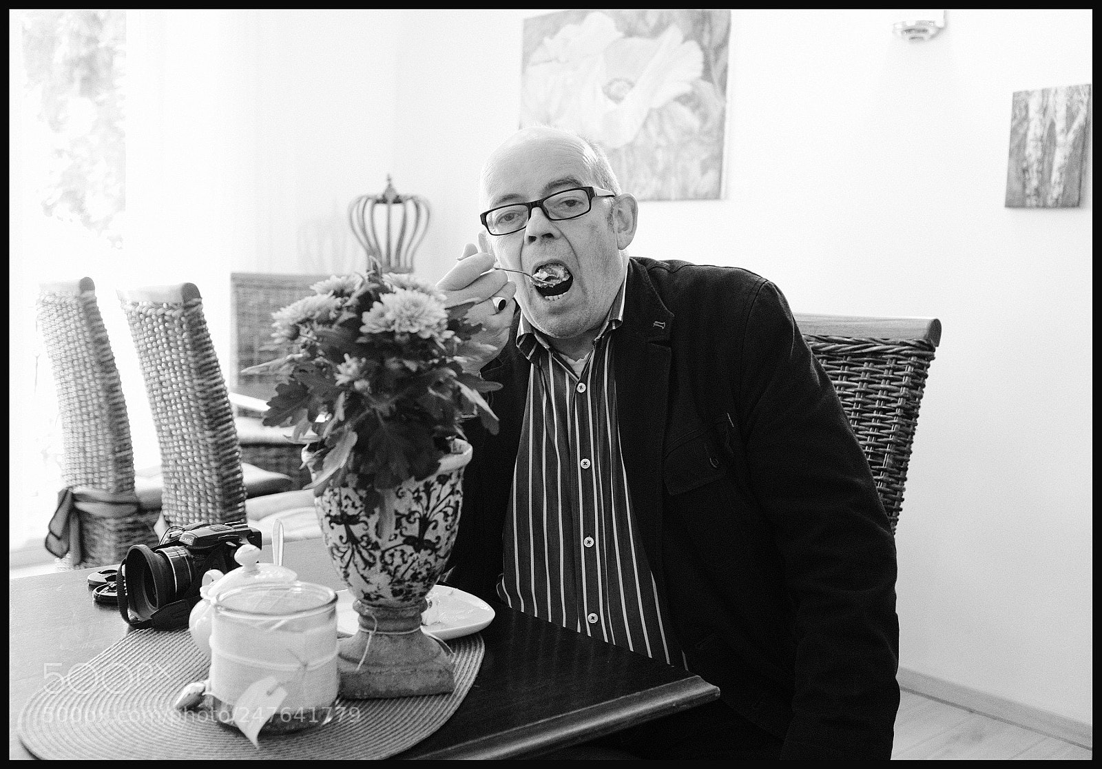 Fujifilm X100F sample photo. Happy meal photography