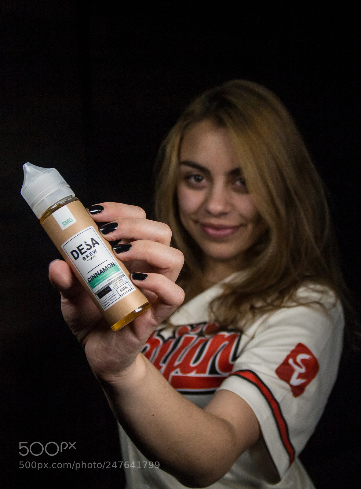 Canon EOS 650D (EOS Rebel T4i / EOS Kiss X6i) sample photo. Vape model photography