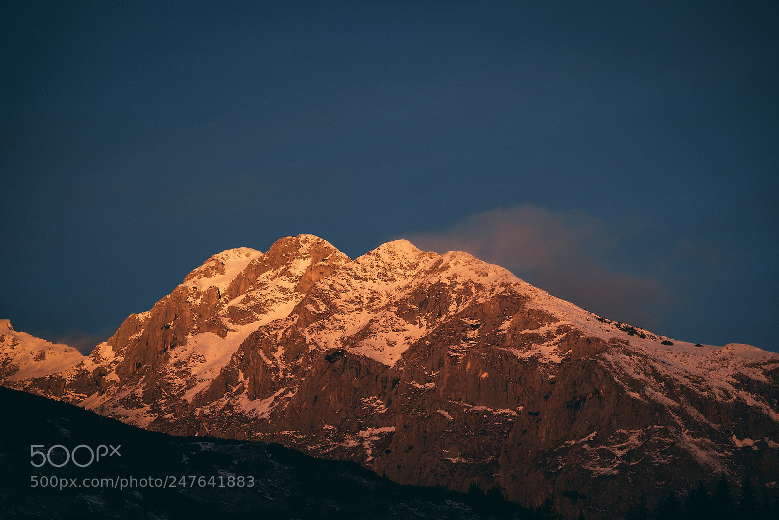 Canon EOS 6D Mark II sample photo. When the first sun photography