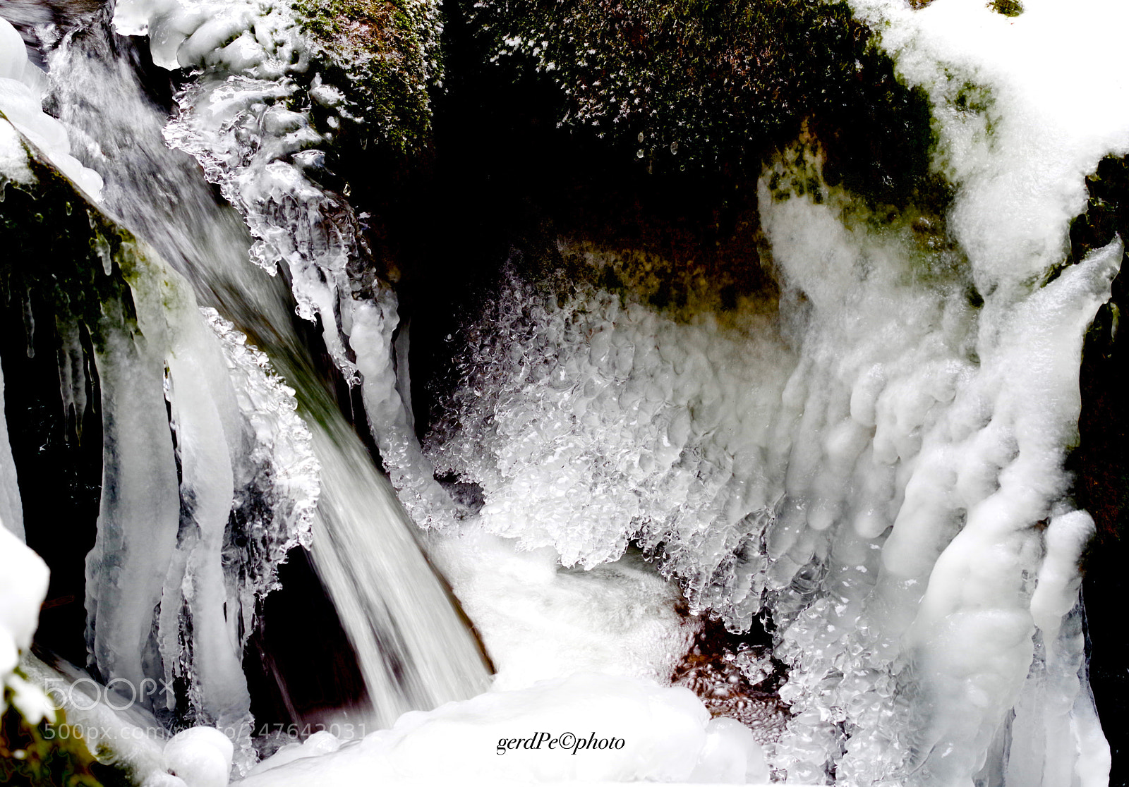 Pentax K-1 sample photo. Icy micro stream photography