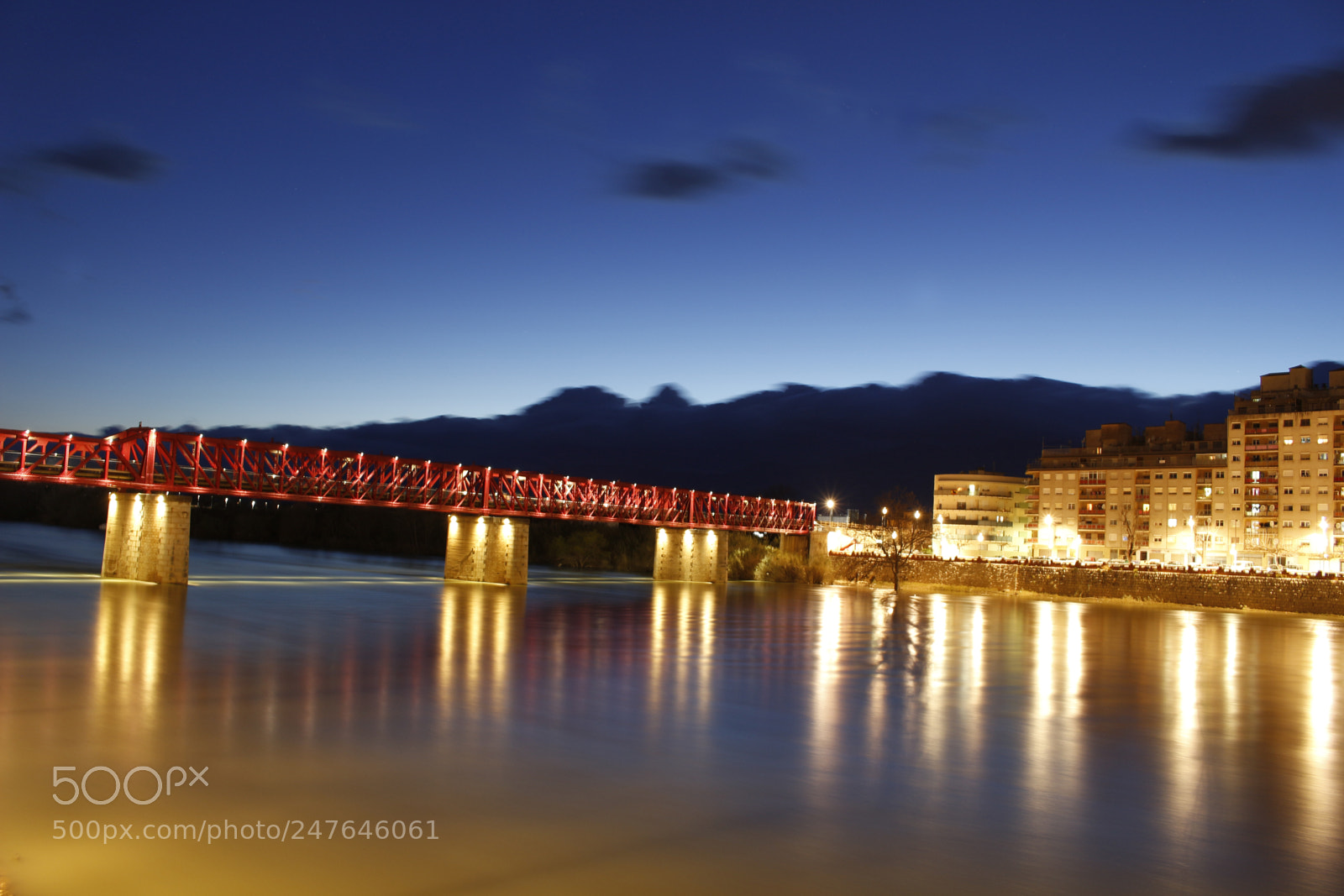 Canon EOS 100D (EOS Rebel SL1 / EOS Kiss X7) sample photo. Tortosa a la nit photography