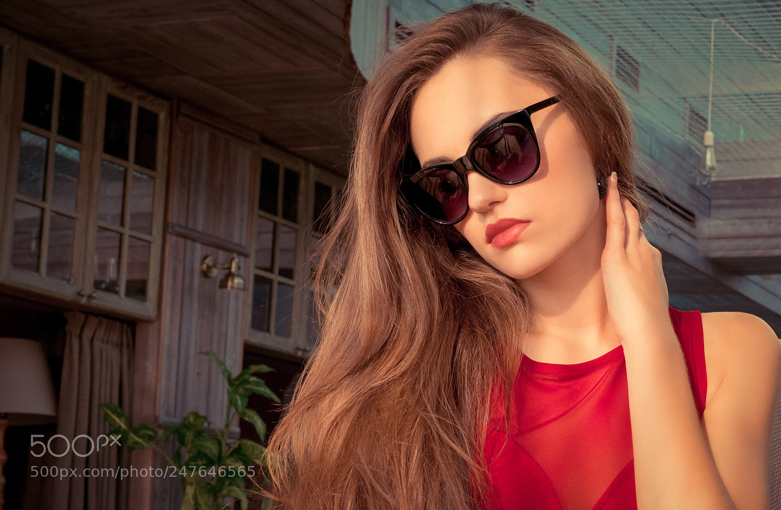 Sony SLT-A58 sample photo. Women in red photography