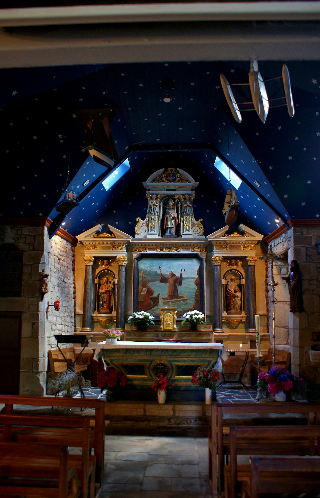 Sony DT 18-70mm F3.5-5.6 sample photo. Chapelle de pen-mern (dite notre-dame) photography