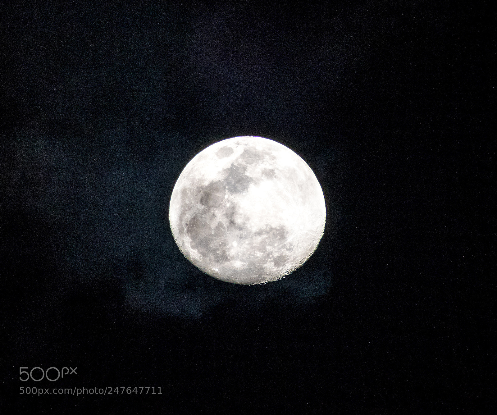 Nikon D5500 sample photo. Moon - waxing gibbous photography