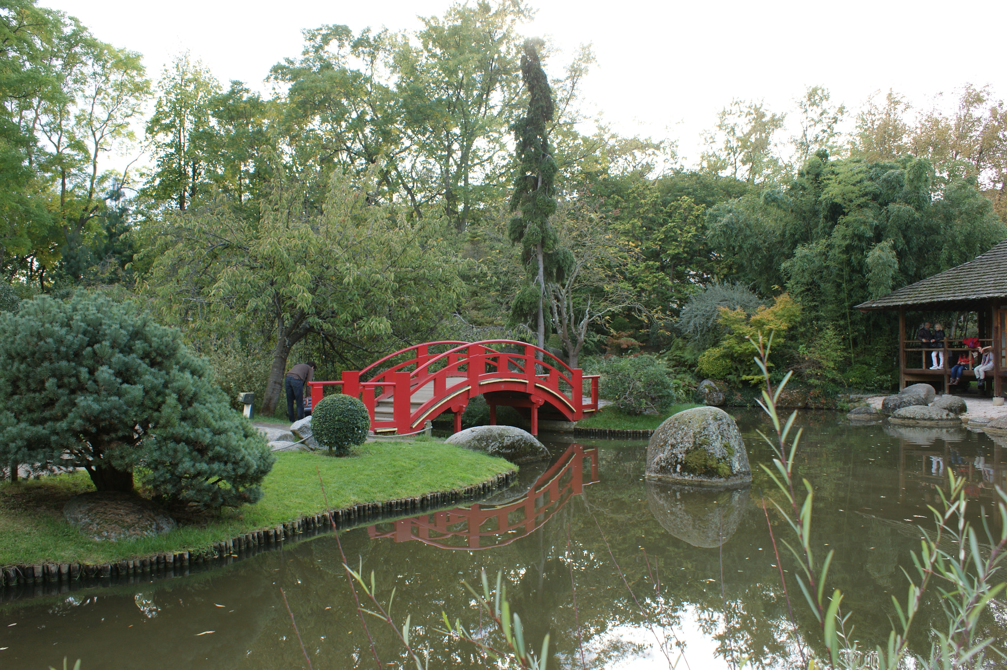 Sony DT 18-70mm F3.5-5.6 sample photo. Le pont rouge photography