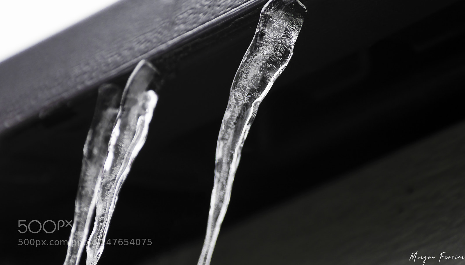 Canon EOS 750D (EOS Rebel T6i / EOS Kiss X8i) sample photo. Ice sickle photography