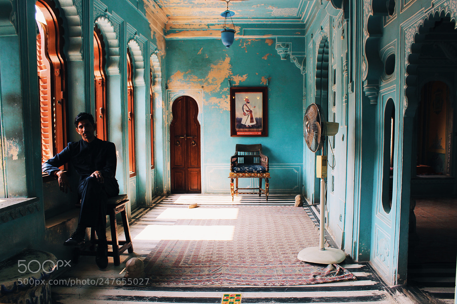Canon EOS 600D (Rebel EOS T3i / EOS Kiss X5) sample photo. Inside a palace photography