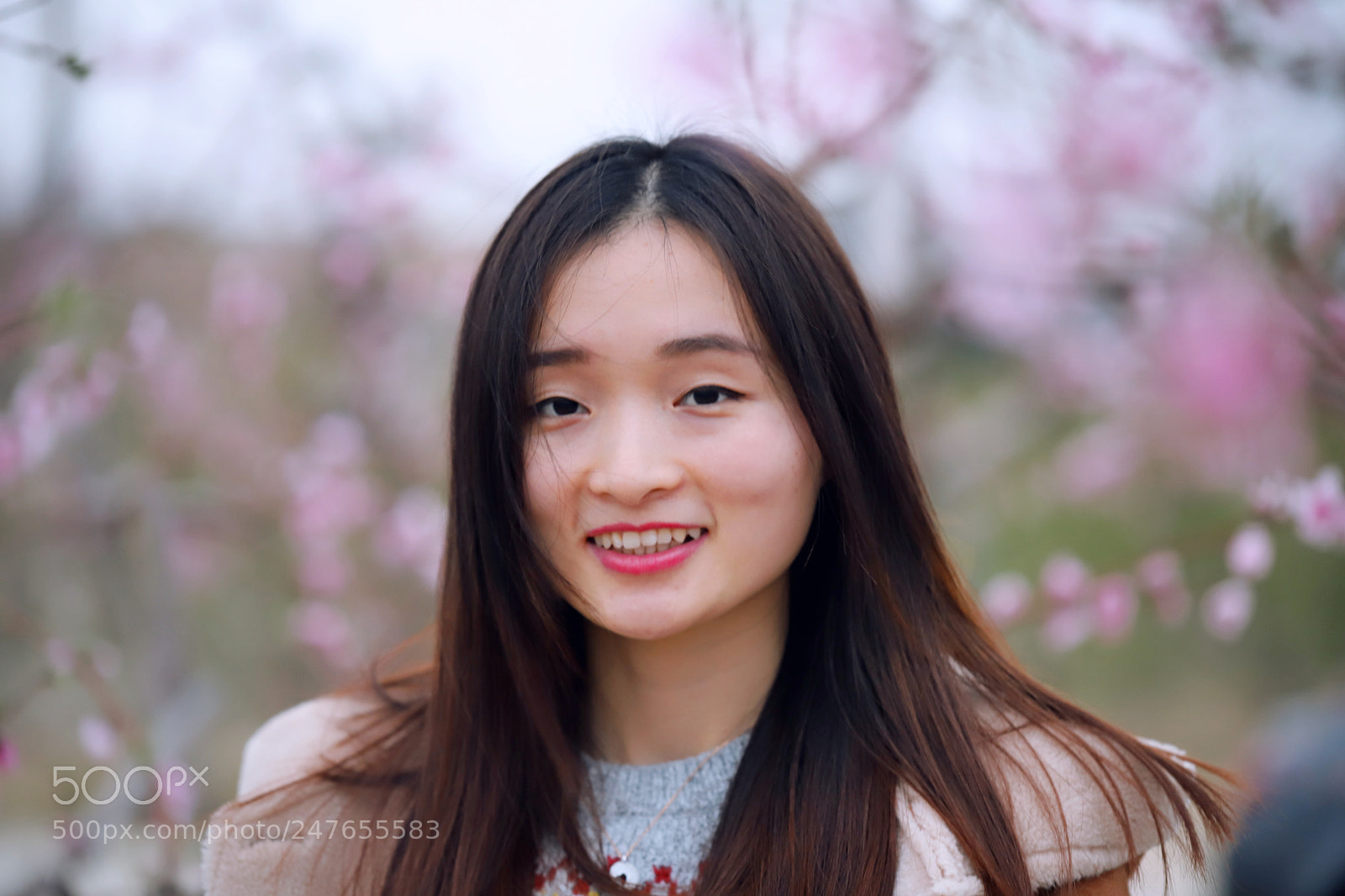 Canon EOS 6D Mark II sample photo. 女友微笑中 photography