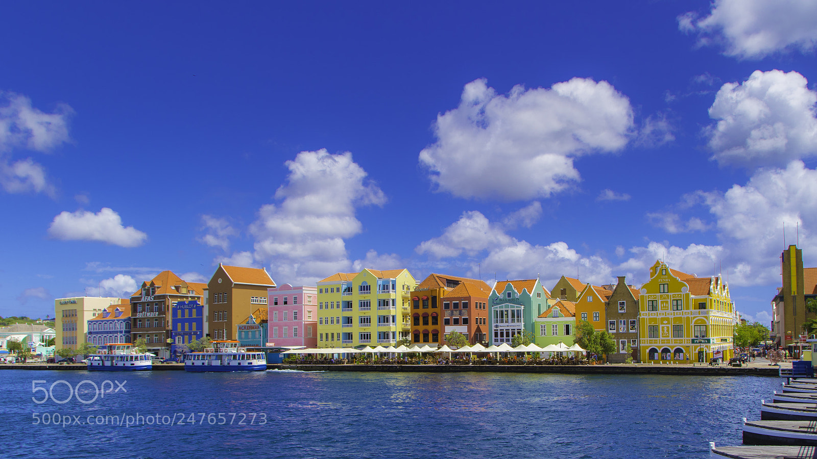 Canon EOS 7D Mark II sample photo. Willemstad photography