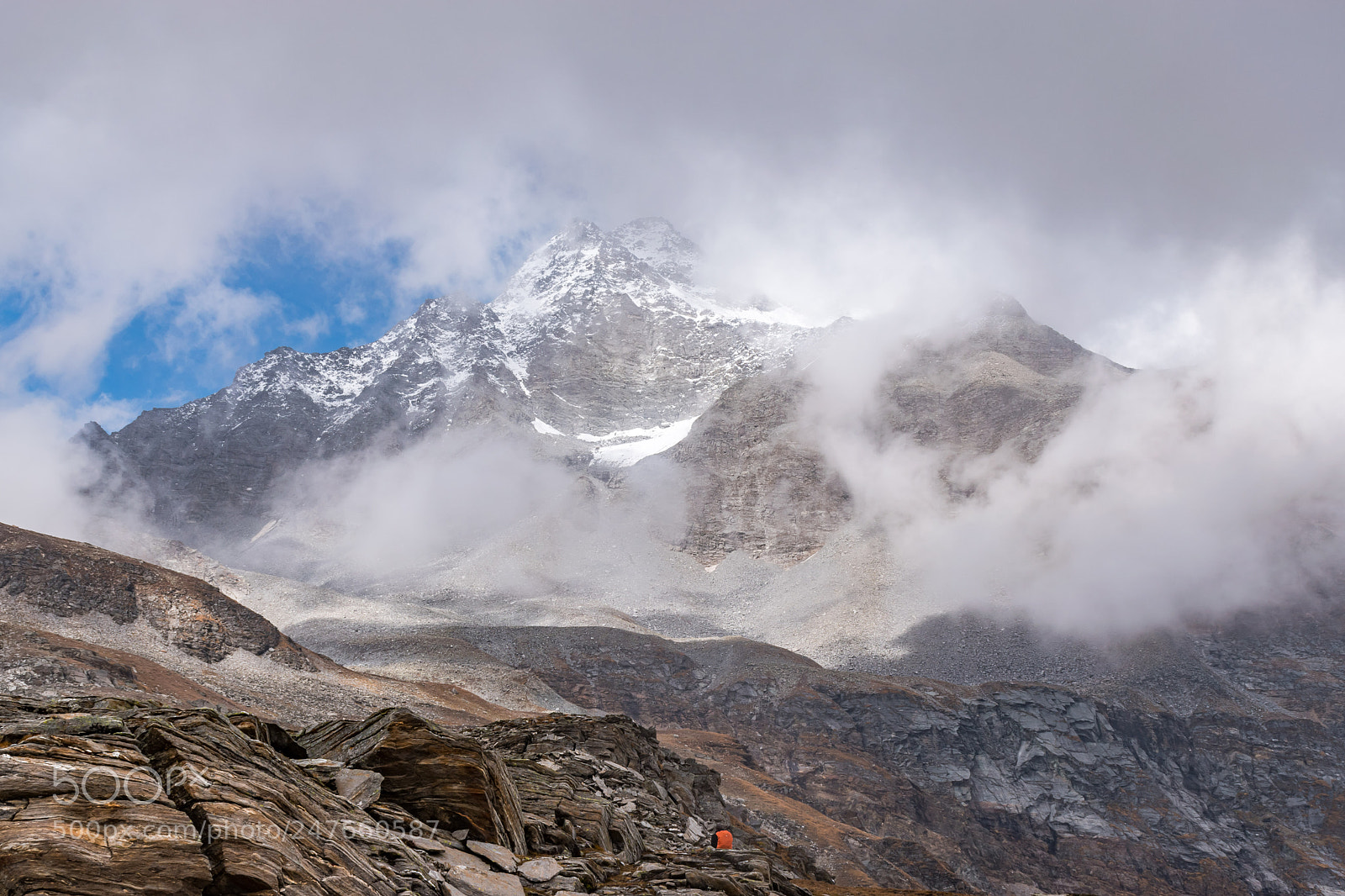 Nikon D5500 sample photo. Peaking through clouds photography