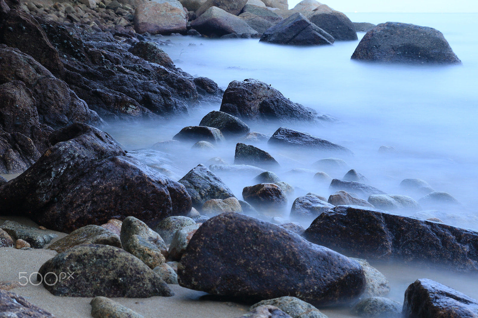 Canon EOS 7D + Tamron SP AF 17-50mm F2.8 XR Di II LD Aspherical (IF) sample photo. Rock in mist photography
