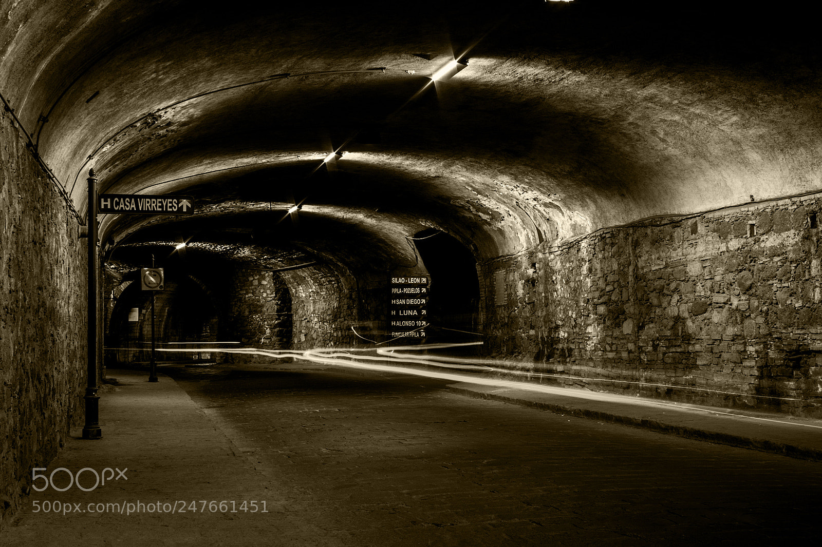 Canon EOS 77D (EOS 9000D / EOS 770D) sample photo. Tunnel photography