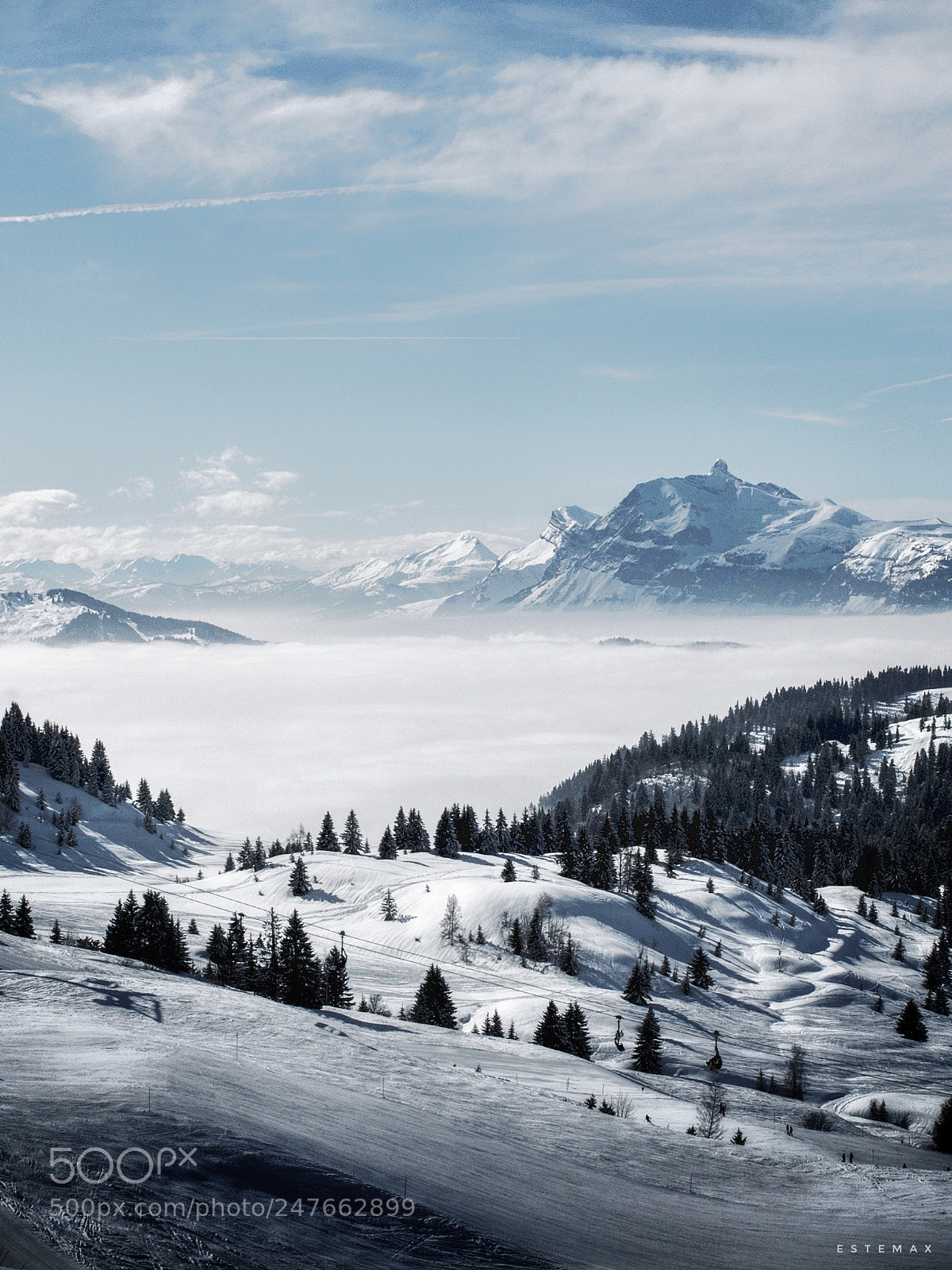 Olympus OM-D E-M1 sample photo. Au dessus des nuages  photography