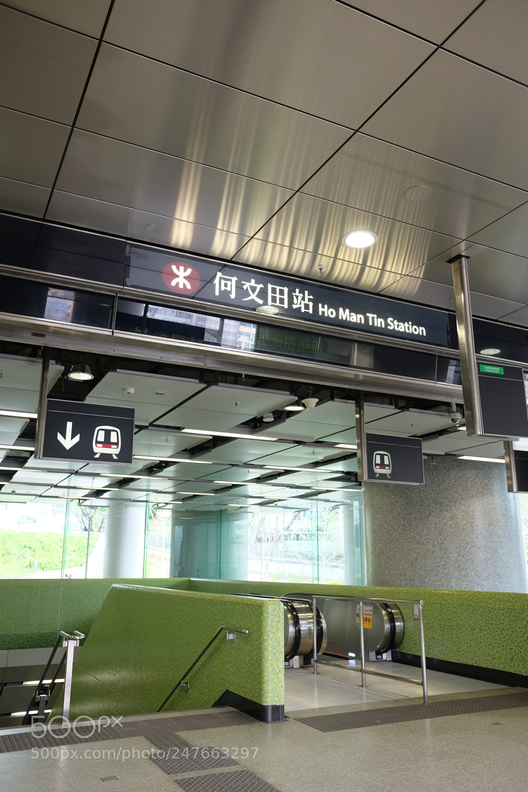 Fujifilm X70 sample photo. Ho man tin mtr photography