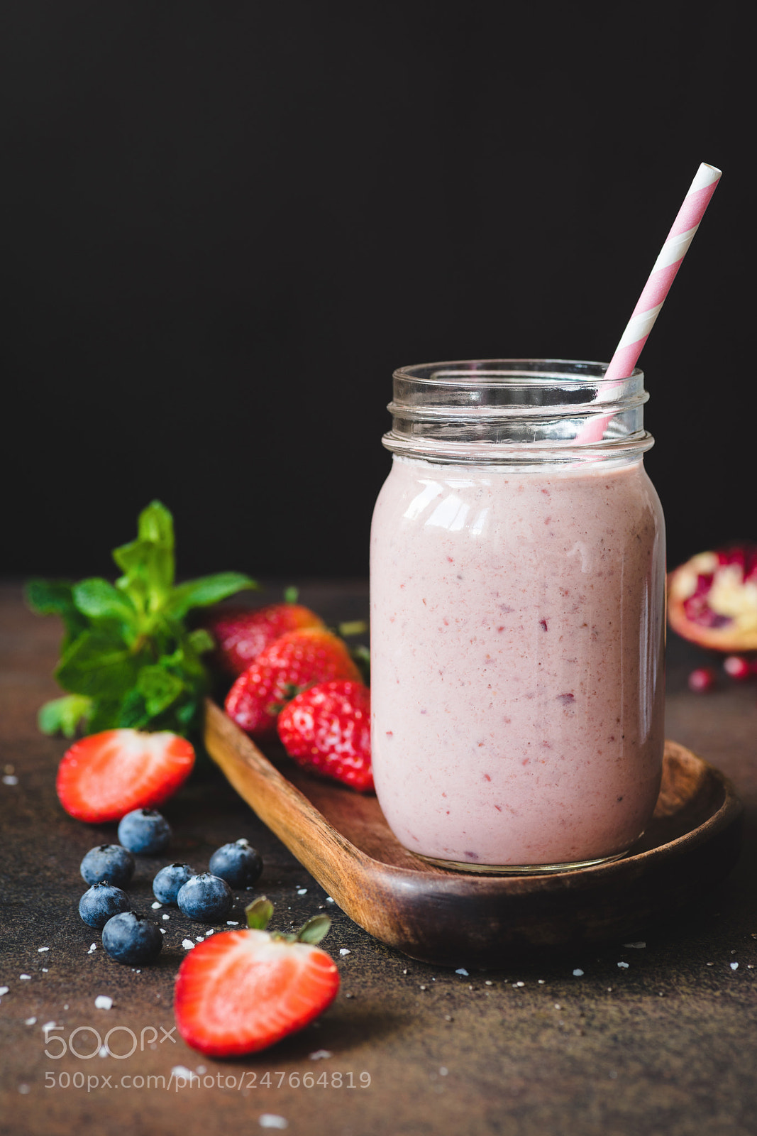 Nikon D810 sample photo. Strawberry smoothie in a photography