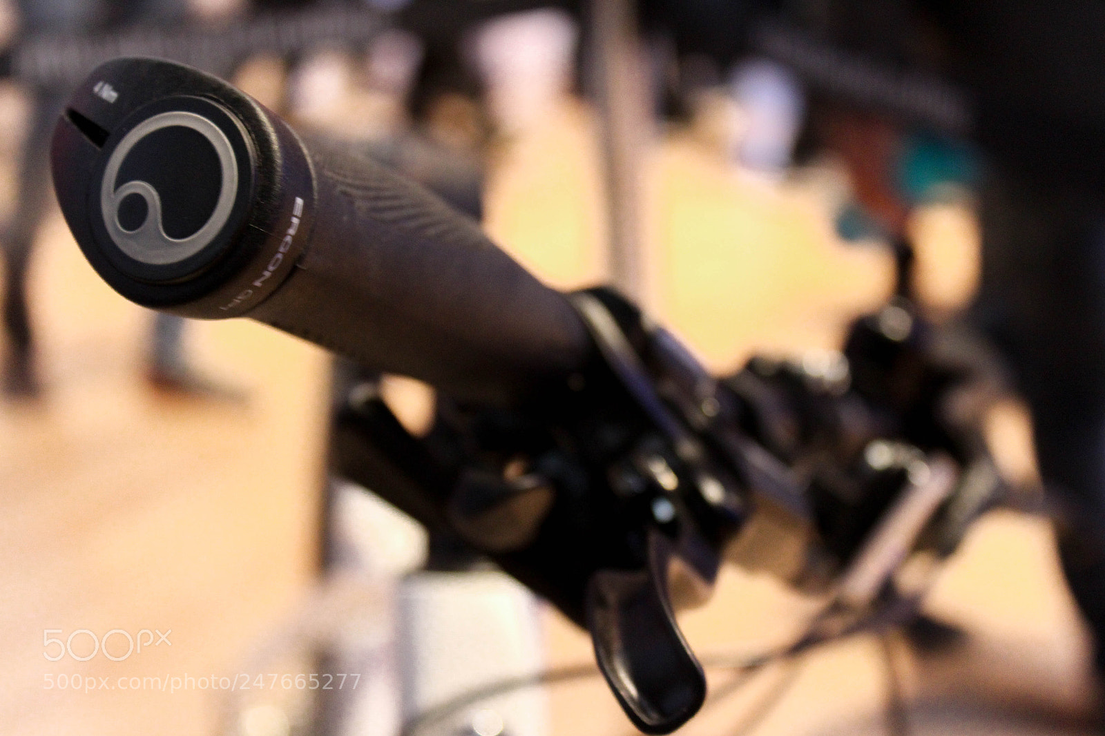 Canon EOS 700D (EOS Rebel T5i / EOS Kiss X7i) sample photo. Mercedes cycle photography