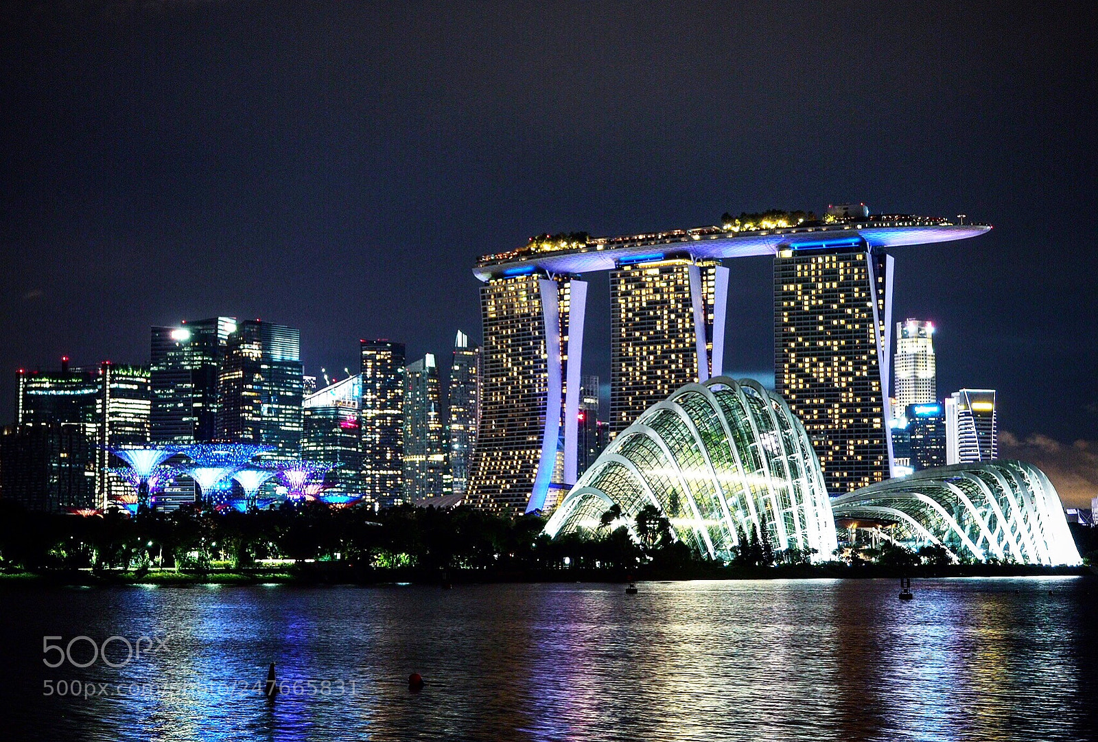 Olympus OM-D E-M5 II sample photo. Singapore skyline photography