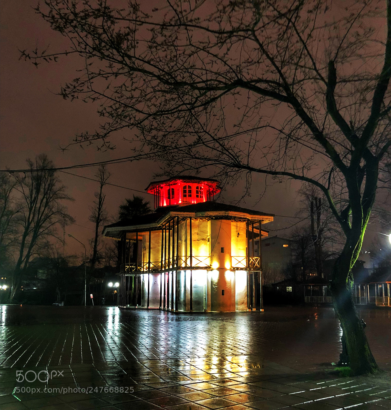 Apple iPhone X sample photo. Night shot photography