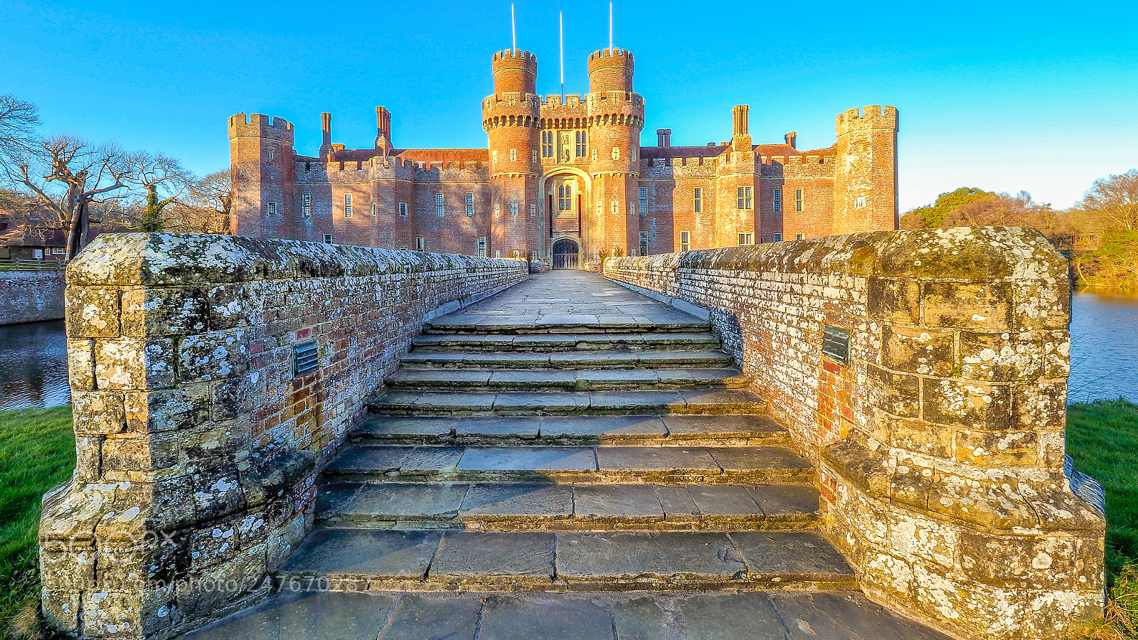 Olympus OM-D E-M1 Mark II sample photo. Herstmonceaux castle photography