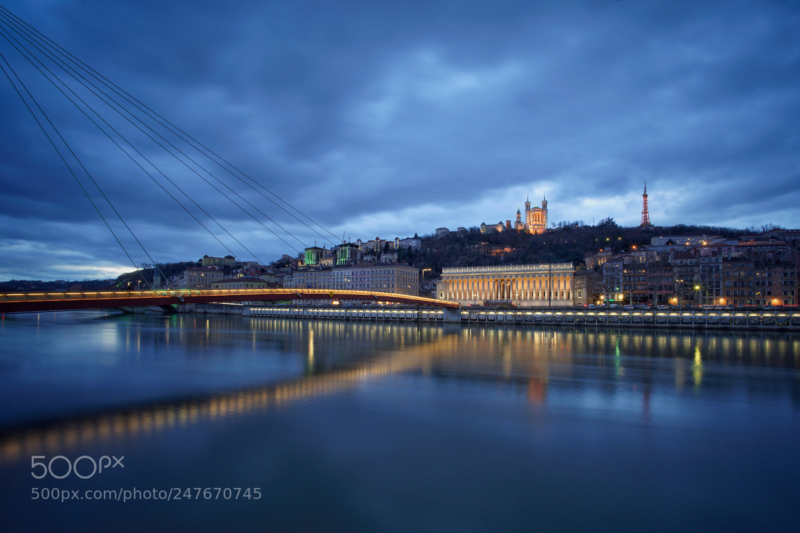 Sony a7 II sample photo. Passerelle pour la justice photography