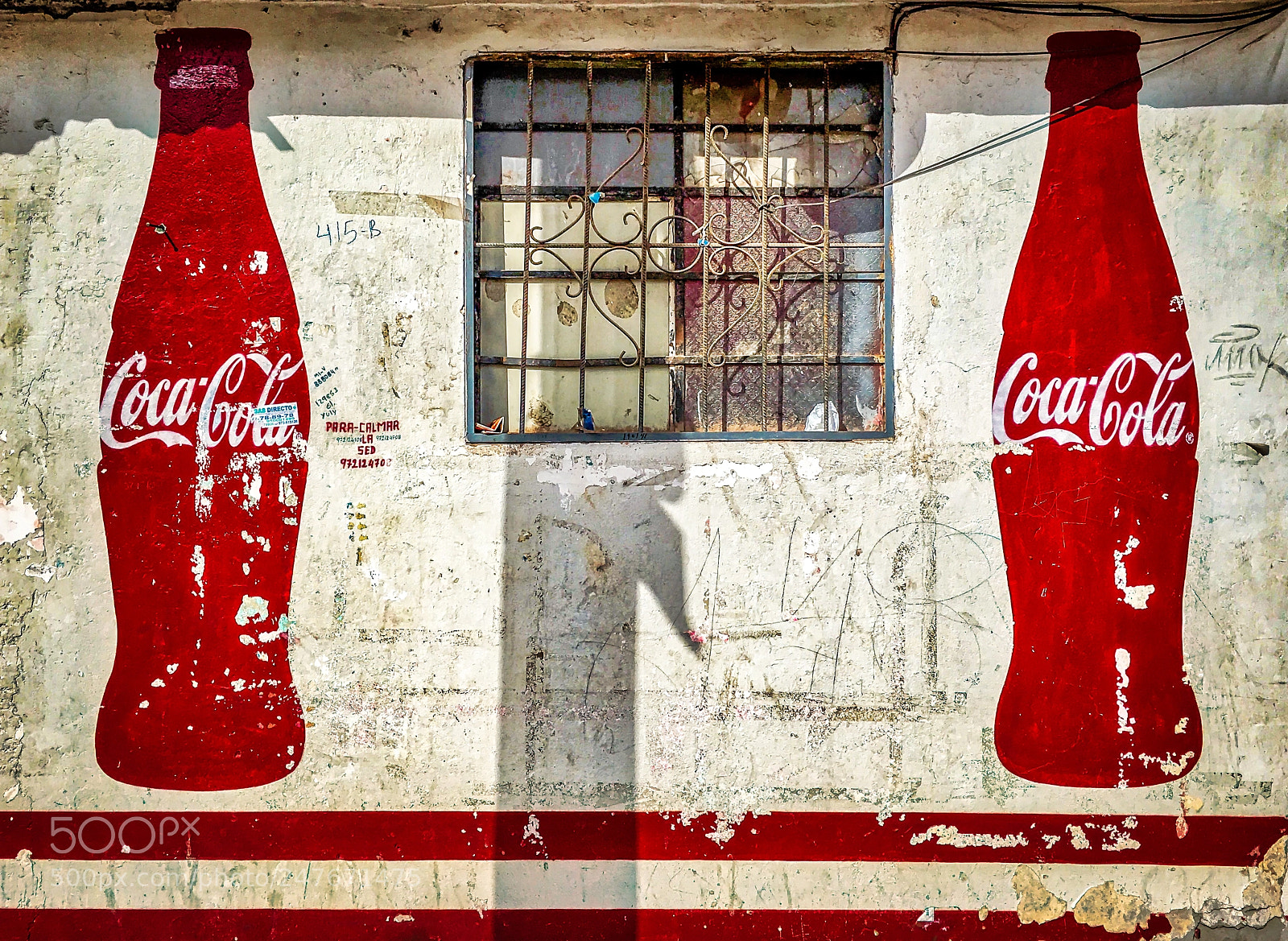 Apple iPhone 6s Plus sample photo. Double coke photography