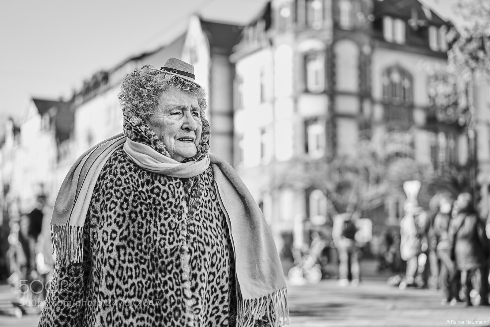 Sony a7R II sample photo. Frau 422 b&w photography
