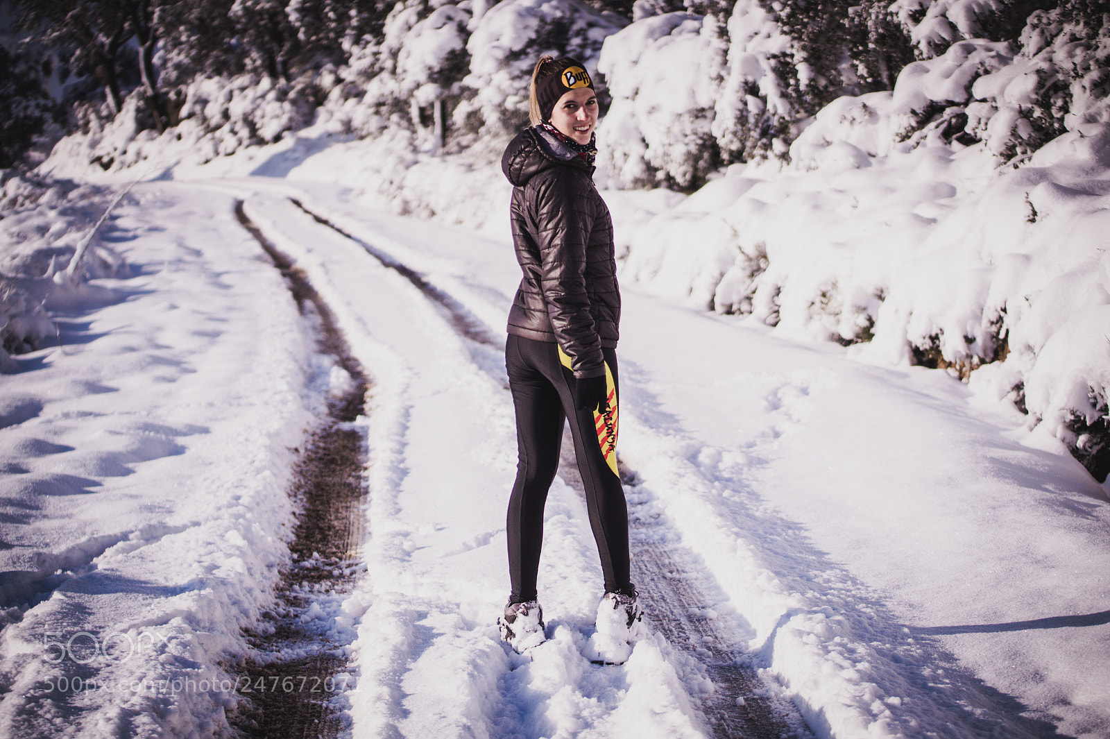 Sony SLT-A58 sample photo. Snowy path photography