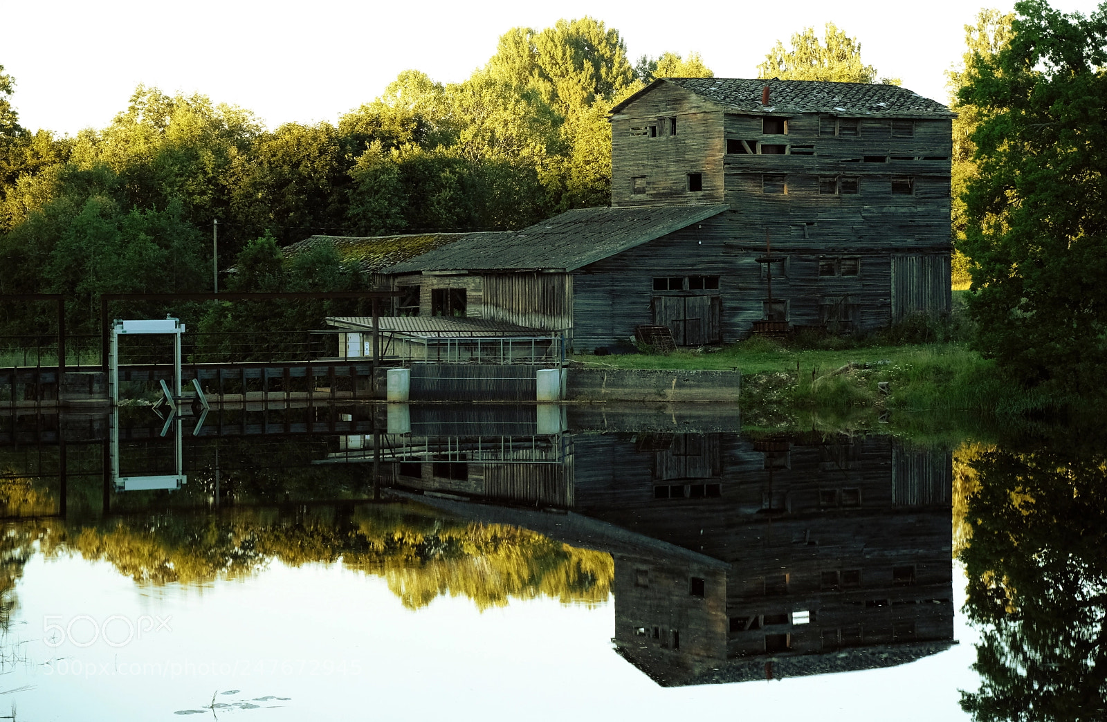 Fujifilm X-T2 sample photo. Old watermill photography