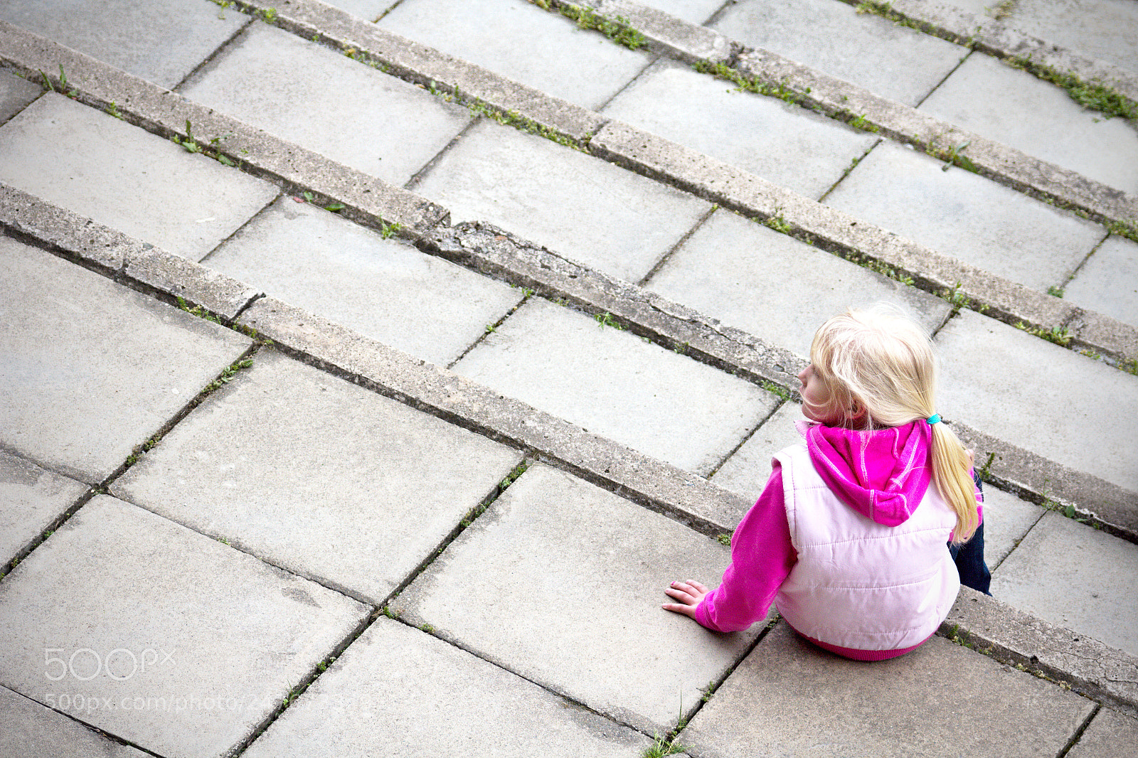 Canon EOS 60D sample photo. On the stairs photography