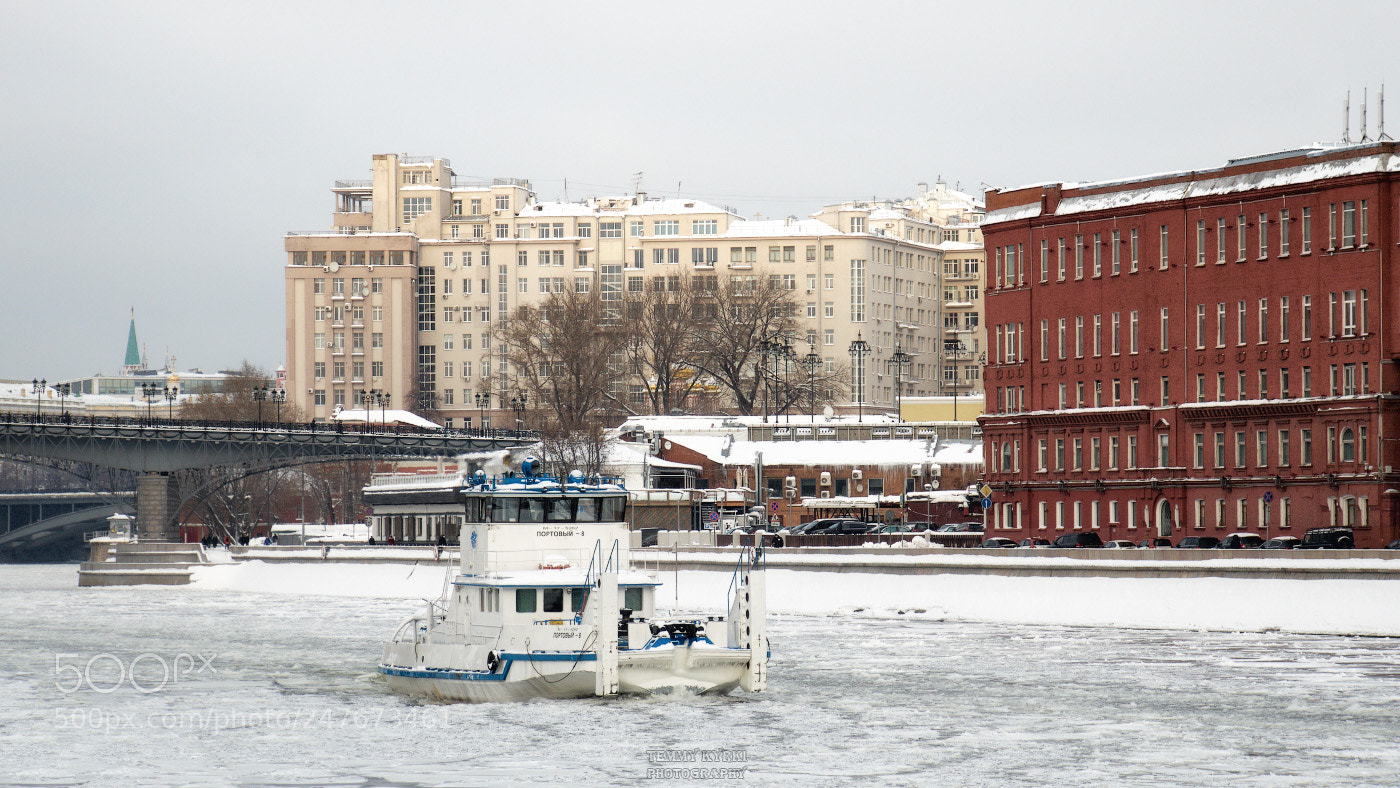 Olympus OM-D E-M5 sample photo. Icebreaker photography