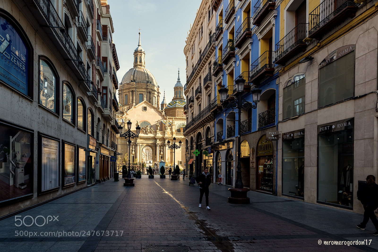 Nikon D810 sample photo. Sun and shadows. zaragoza photography